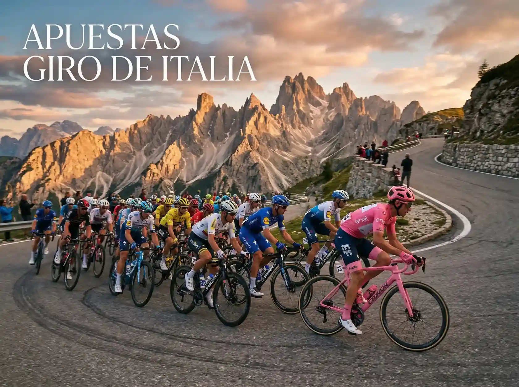 Ciclistas del Giro de Italia descendiendo por una carretera de montaña en los Dolomitas italianos